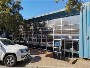 470 m² Industrial space in Benrose