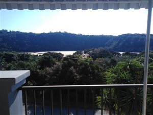 5 Bed House in Gonubie
