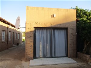1 Bed Apartment in Vryburg