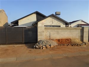 3 Bed House in Mngadi