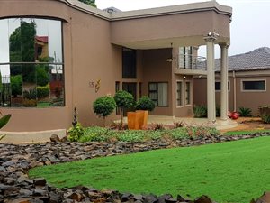 6 Bed House in Louis Trichardt