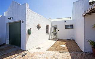 2 Bedroom House in Sunnydale
