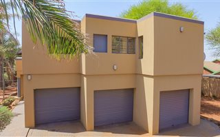 3 Bedroom House in Karen Park