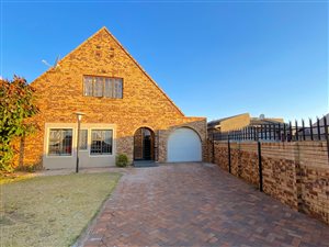 5 Bed House in Lenasia
