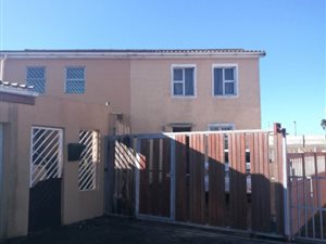 2 Bed House in Pelikan Park