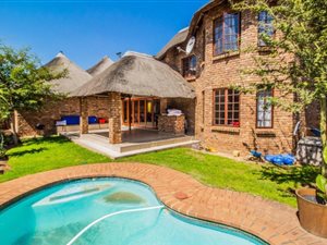 3 Bed House in Rynfield AH