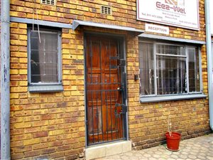 191 m² Commercial space in Stormill