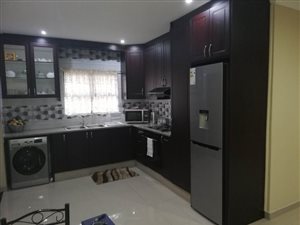 3 Bed Flat in Clare Estate