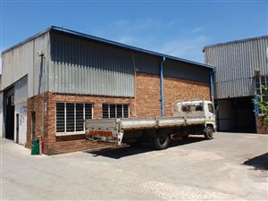 4000 m² Industrial space in Roodekop