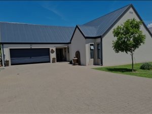 3 Bed House in Heron Banks Golf And River Estate