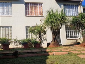 2 Bed Townhouse in Helderkruin