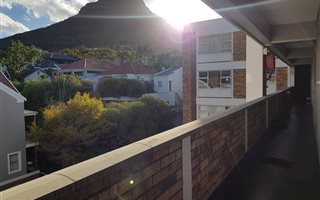 2 Bedroom Duplex in Tamboerskloof