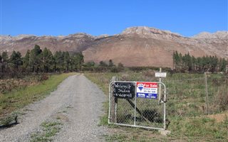 1 ha Land available in Firlands