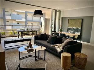3 bedroom flat for sale in Melrose | T2140775