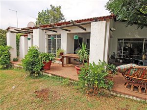5 Bed House in Buccleuch