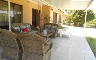 4 Bedroom House in Farningham Ridge
