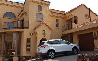 4 Bedroom House in Raslouw