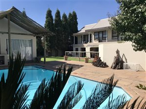 4 Bed House in Edenglen