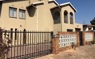 4 Bedroom House in Pimville