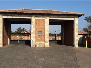 2 Bed Townhouse in Aerorand