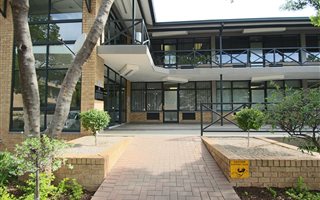 382 m² Office Space in Waterfall Estate