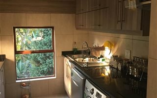2 Bedroom Apartment in Oaklands