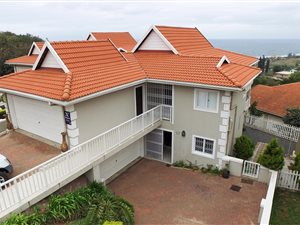 3 Bed Apartment in Desainagar