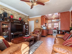 2 Bed Townhouse in Albertsdal