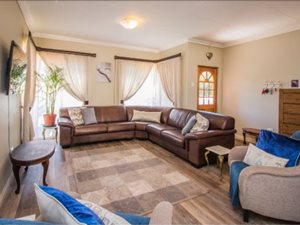 2 Bed Townhouse in Vanderbijlpark SE8