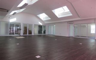 393 m² Commercial space in Camps Bay