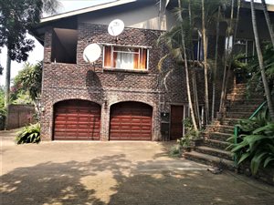 5 Bed House in Colts Hill