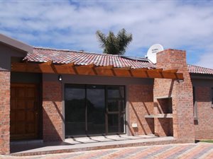 3 Bedroom Duet in Klein Brak River