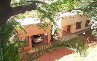 2 Bedroom House in Umzumbe