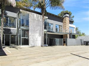 637 m² Commercial space in Parktown North