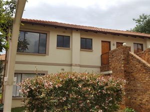 2 Bedroom Apartment in Wilgeheuwel