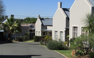 2 Bedroom Townhouse in Heidelberg Central
