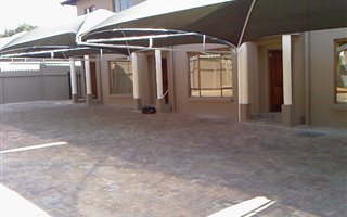2 Bedroom Apartment in Rensburg