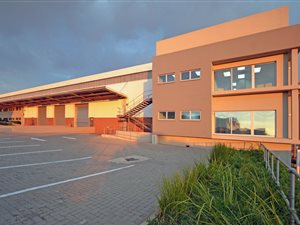 8760 m² Industrial space in Linbro Park
