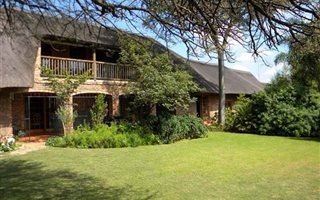 10 Bedroom House in Ruimsig