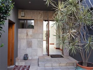 5 Bedroom Cluster in Sandown