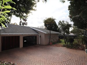 3 Bed House in Orchards