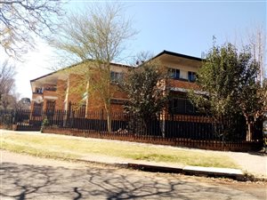 16 Bed Flat in Turffontein