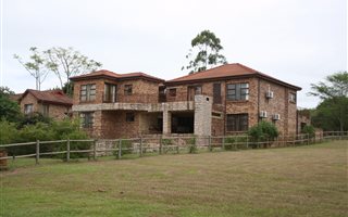 5 Bedroom House in White River Country Estate