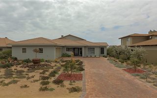 3 Bedroom House in Langebaan Country Estate