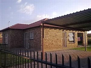 3 Bed House in Karen Park