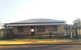 3 Bedroom House in Krugersdorp West