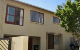 3 Bedroom Townhouse in Noordhang
