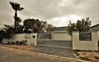 3 Bedroom House in Parklands