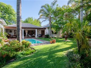 7 Bed House in Heatherlands