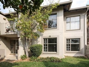 3 Bed Townhouse in Paulshof